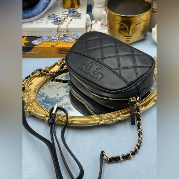 🆕 TORY BURCH 🧿 NWOT Savannah Chain Link Camera Bag Black Leather AUTHENTICATED - Picture 11 of 16